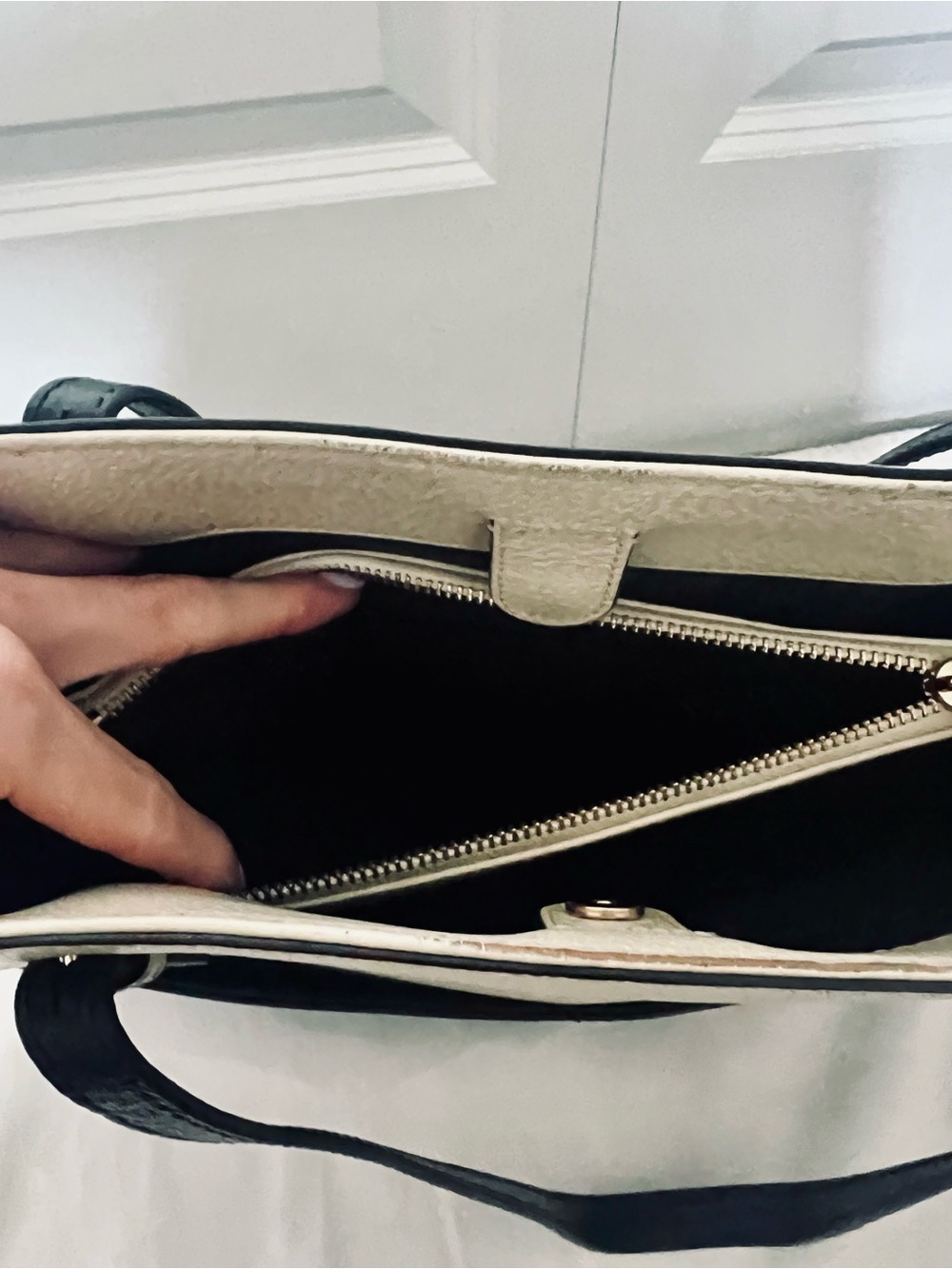 Kate Spade Black & Cream Leather Colorblock Tote - Picture 16 of 16